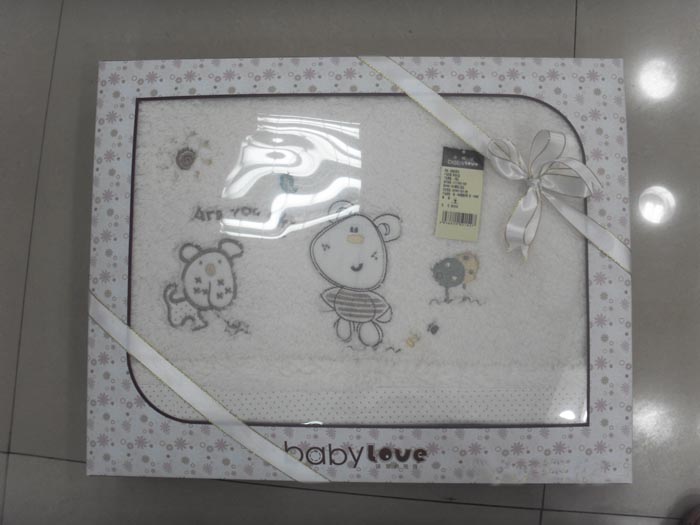 娃愛(ài)的蓓蓓小熊毛毯