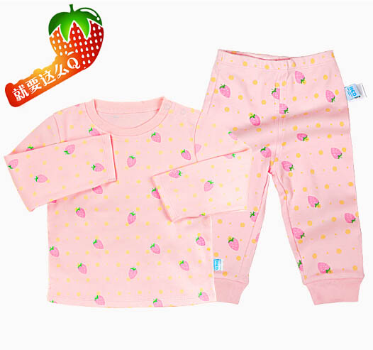貝茜蒂粉色草莓嬰兒內(nèi)衣套裝