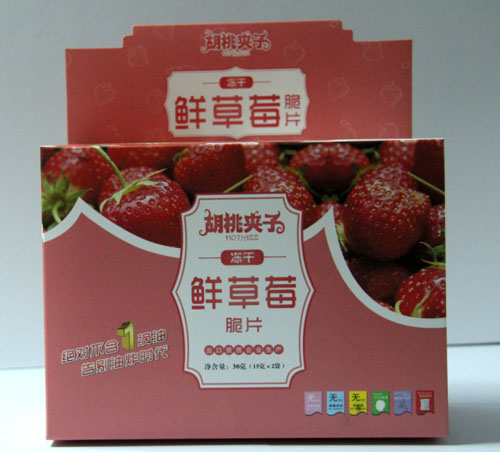 胡桃?jiàn)A子凍干草莓脆片