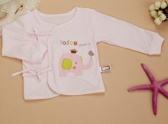 ��ɫС�~(y��)������ɫ����������ڰ뱳��ͬ��