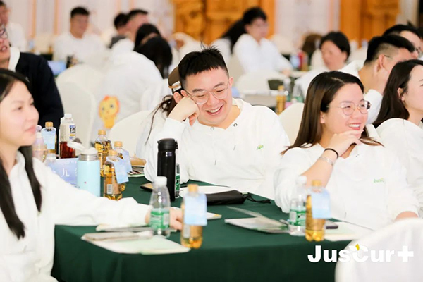 杰西佳JIBS自然營養(yǎng)獅王計(jì)劃啟動(dòng)峰會(huì)9.jpg 杰西佳JIBS自然營養(yǎng)獅王計(jì)劃啟動(dòng)峰會(huì)9.jpg