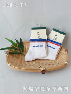 ǧ�񷻰�ɫ��ͯ�\���m