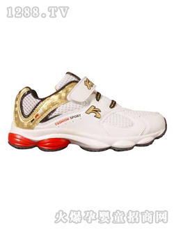 ������ɫ�\��Ь