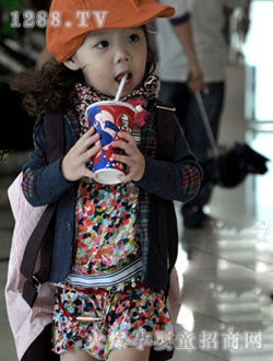 ͯe�^�r��Ůͯ���y���b