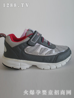 ��؈֮����ɫͯЬ