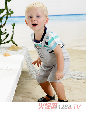 ���r��ͯ�b��ɫ